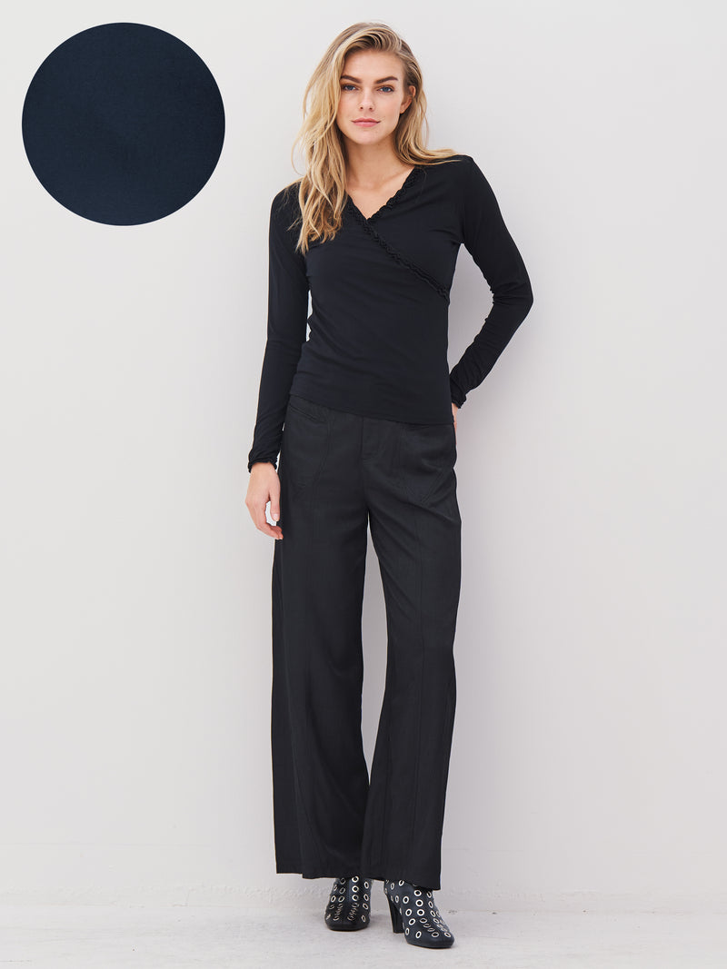 NÜ ADELE wikkel-T-shirt Tops en t-shirts 480 Midnight Blue
