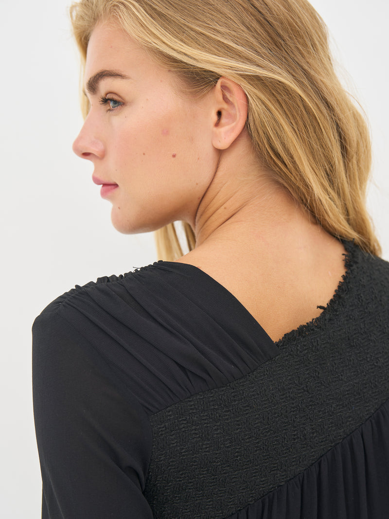 NÜ BETH ritsblouse Blouses Zwart