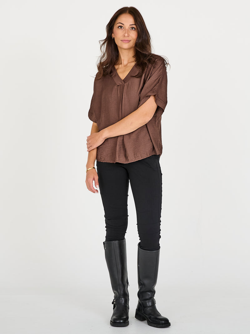 NÜ CINDA blouse Tops en t-shirts 289 Brown