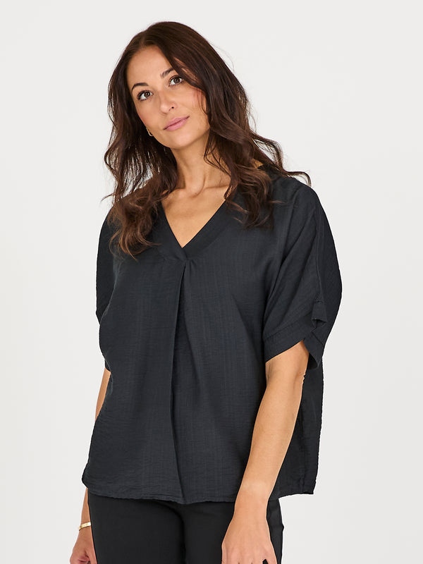 NÜ CINDA blouse Tops en t-shirts Zwart