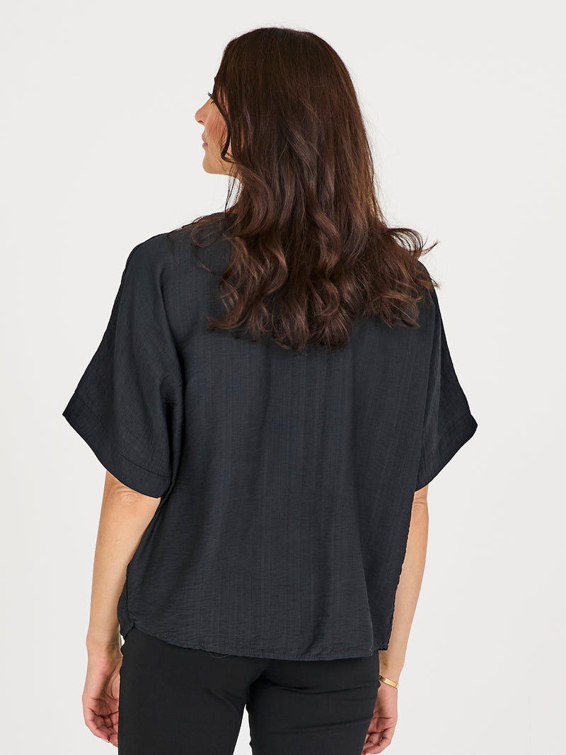 NÜ CINDA blouse Tops en t-shirts Zwart
