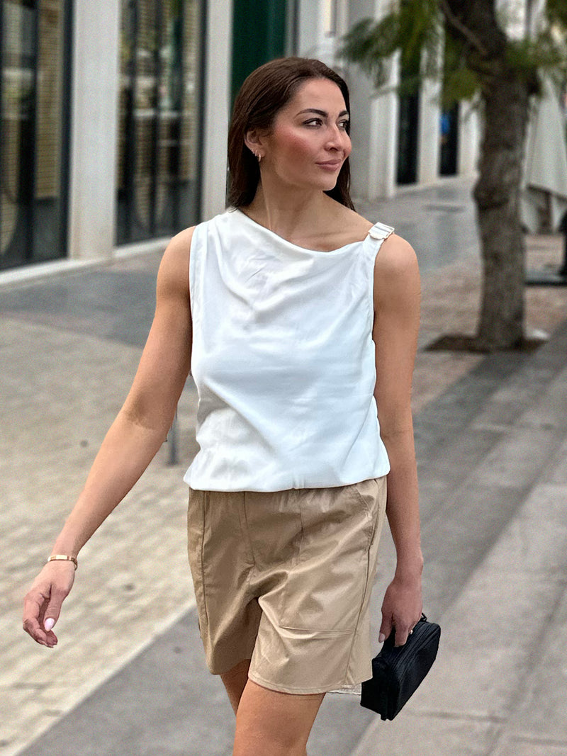 NÜ URA top Tops en t-shirts 110 Creme