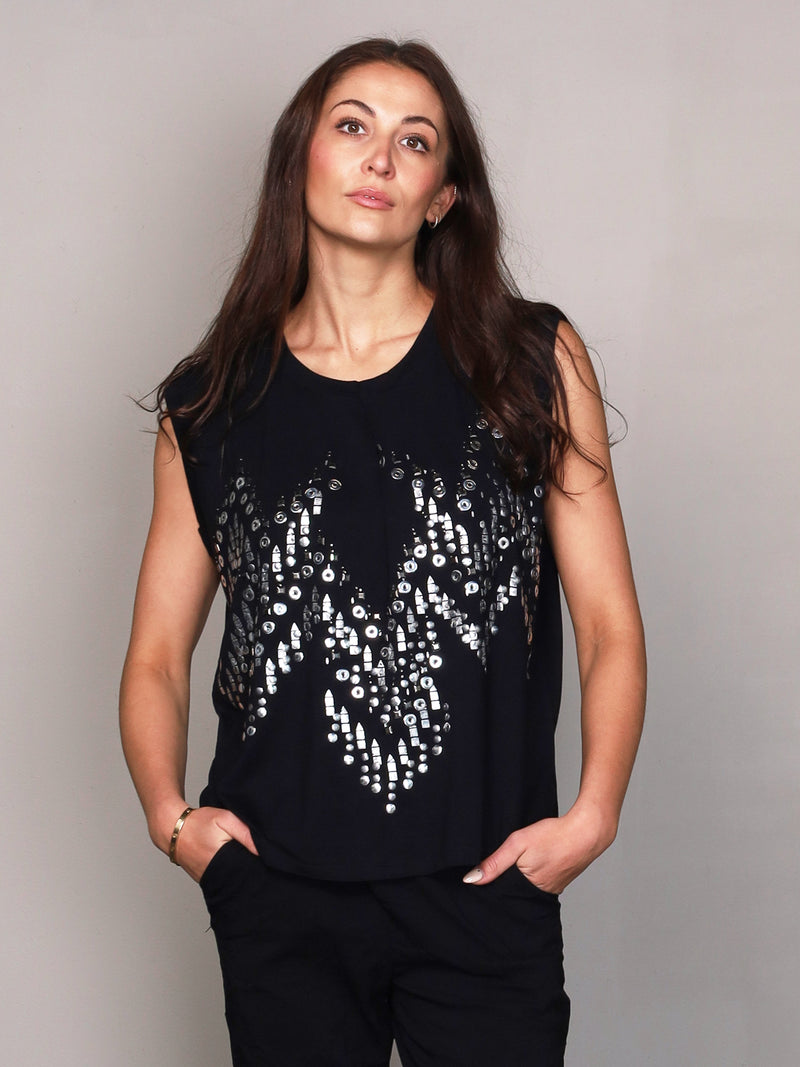 NÜ VENYA t-shirt Tops en t-shirts Zwart