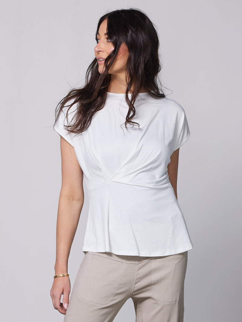 NÜ YASMI top Tops en t-shirts 110 Creme