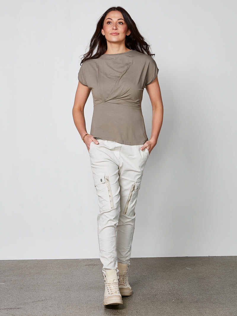 NÜ YASMI top Tops en t-shirts 230 Mud
