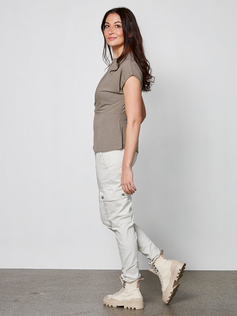 NÜ YASMI top Tops en t-shirts 230 Mud