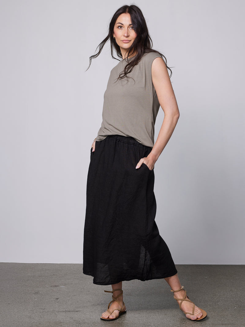 NÜ YASMI top Tops en t-shirts 230 Mud