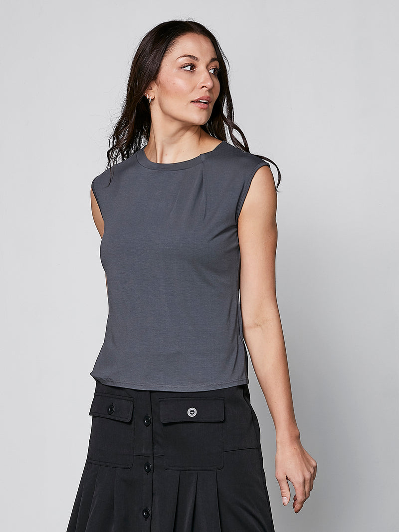 NÜ YASMI top Tops en t-shirts 987 dark grey