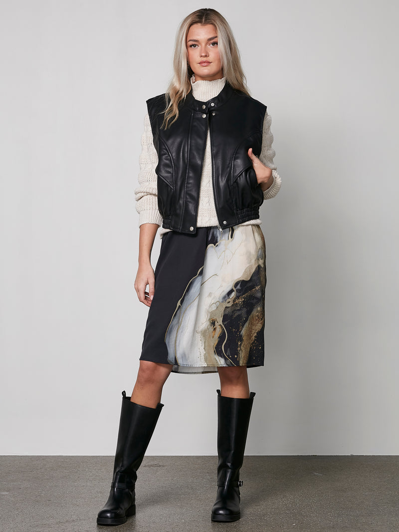 NÜ YETTE vest Vesten Zwart